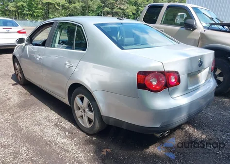 2009 Volkswagen Jetta Se z USA, uszkodzony, nr VIN 3VWRM71K29M083443